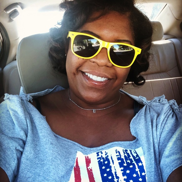 Meet your Posher, Earlisha - Picture 6 of 8